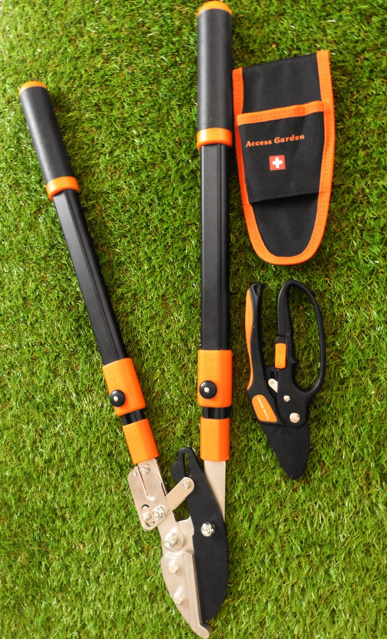 Quels sont les outils de jardin essentiels à avoir à Lyon pour entretenir son jardin tout au long de l'année ?